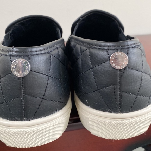 Steve Madden Ecentrcq slip on sneaker size 7B - Picture 6 of 6
